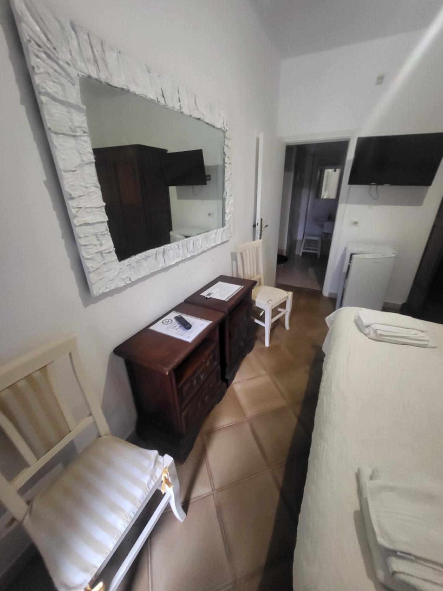 אלביניה Hotel Dory מראה חיצוני תמונה