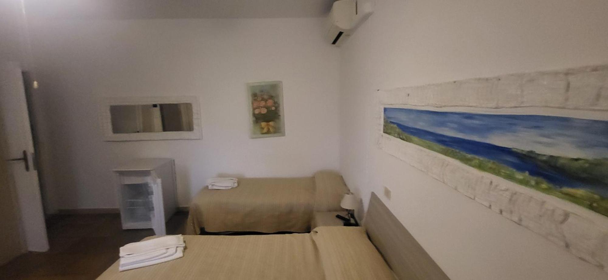 אלביניה Hotel Dory מראה חיצוני תמונה